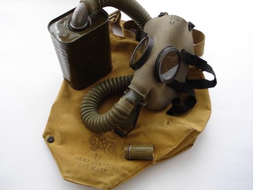 U.S M1A2 Gas Mask and Carrier
