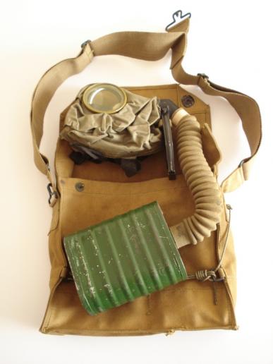 WW1 U.S Small Box Respirator & Haversack