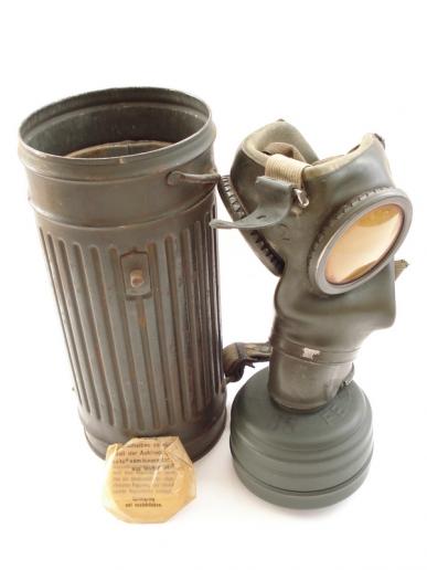 WW2 German M38 Gas Mask, Matching name to Mask & Canister