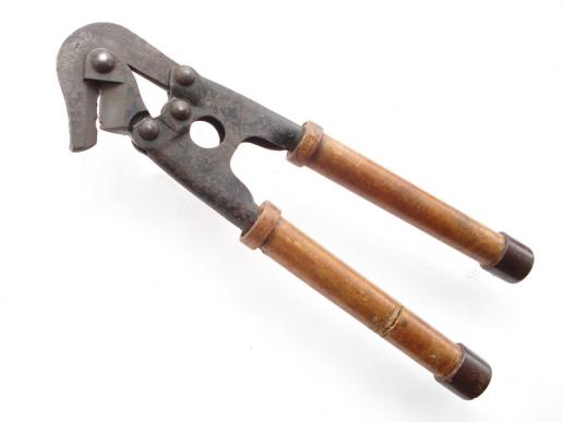 WW2 German Pioneer Short Handled Wire Cutters
