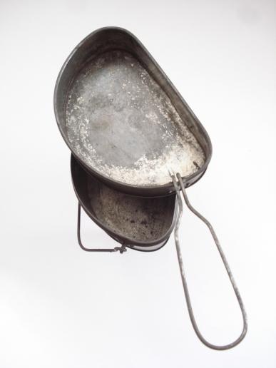 WW1 British D-Shaped Mess Tin