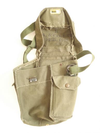 British Jungle Green, Post-War Light Weight Respirator Case