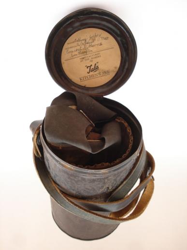 WW2 British Civilian Respirator & Private Purchase Tin