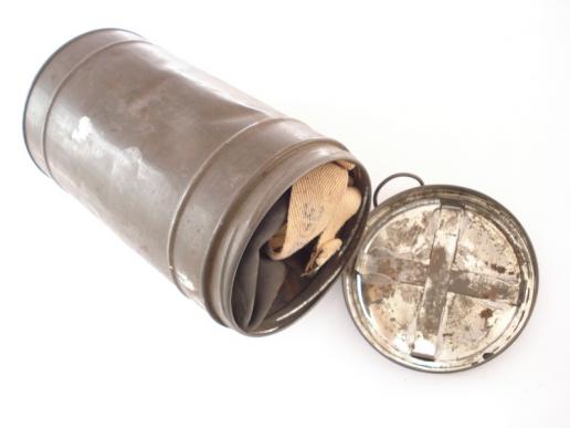 WW2 British Private Purchase 'AIRGUARD' Respirator Carrier