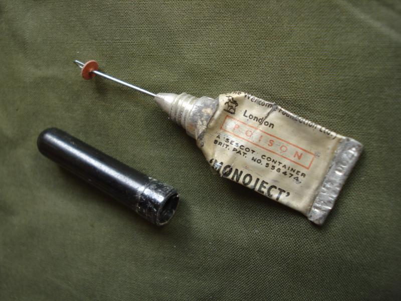 British 'Monoject' Morphine Ampoule (Empty)