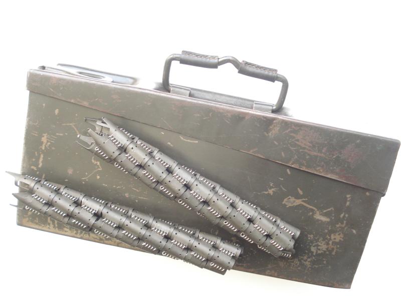 WW2 German MG34/42 Ammunition Box & Belts