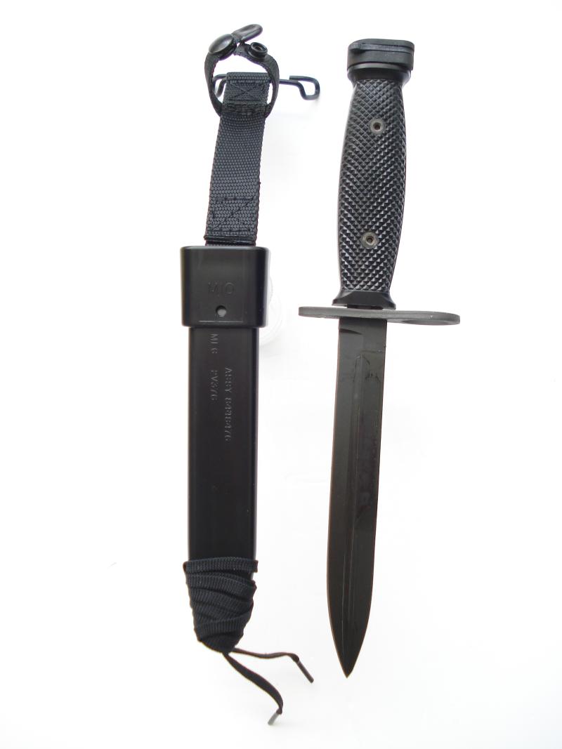 U.S M7 Bayonet & M10 Scabbard, Mint.