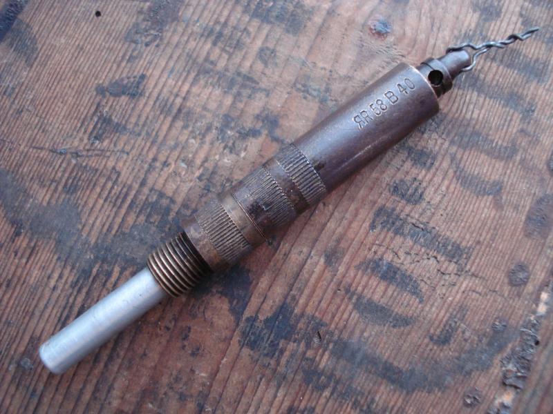 WW2 German ZZ-35 Igniter & Nr.8 Detonator