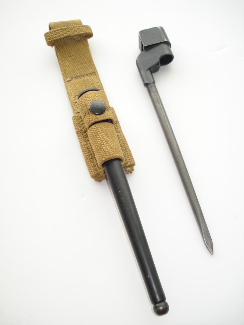 WW2 Canadian No4 MkII Spike Bayonet & Frog