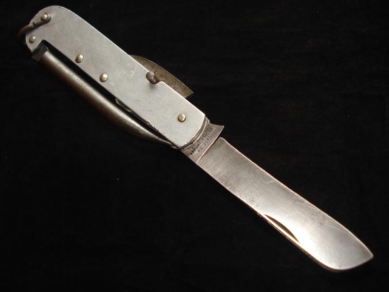 WW2 Canadian Clasp Knife