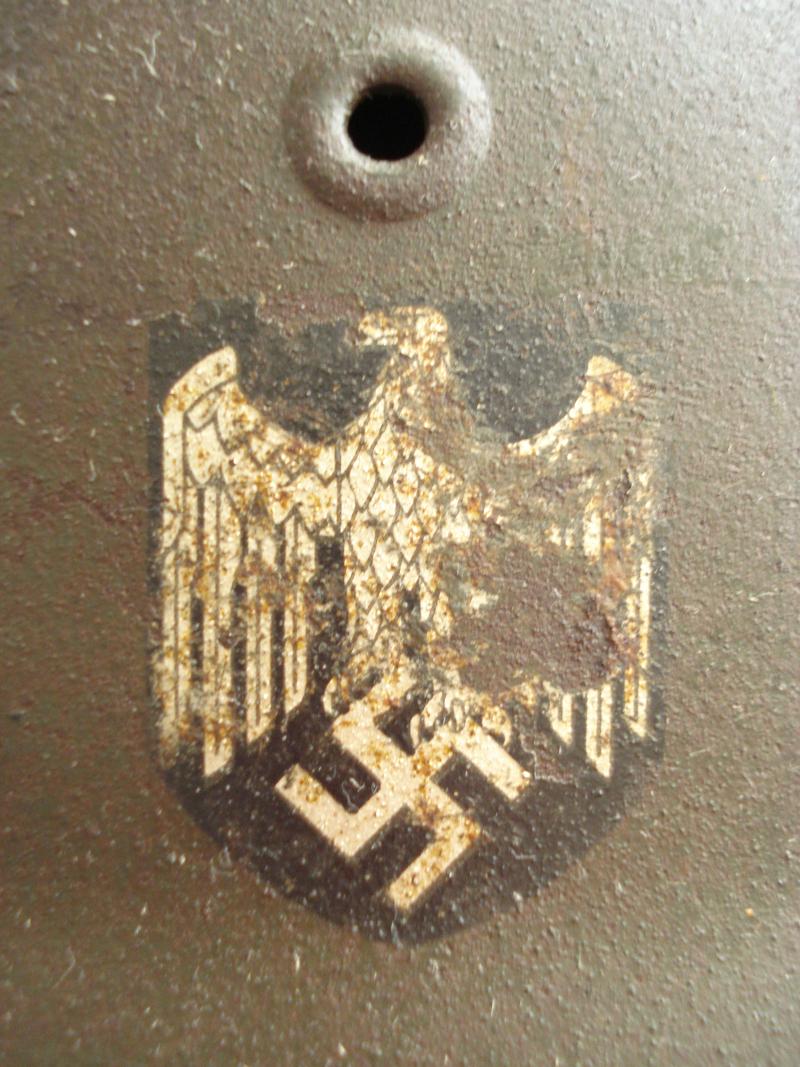 WW2 German M42 Single Decal Helmet