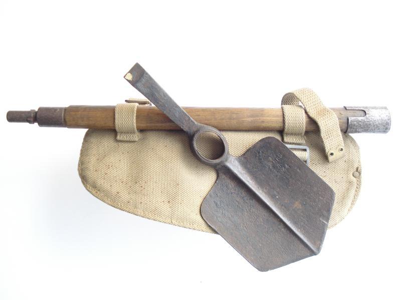 WW2 British P'37 Entrenching Tool Set