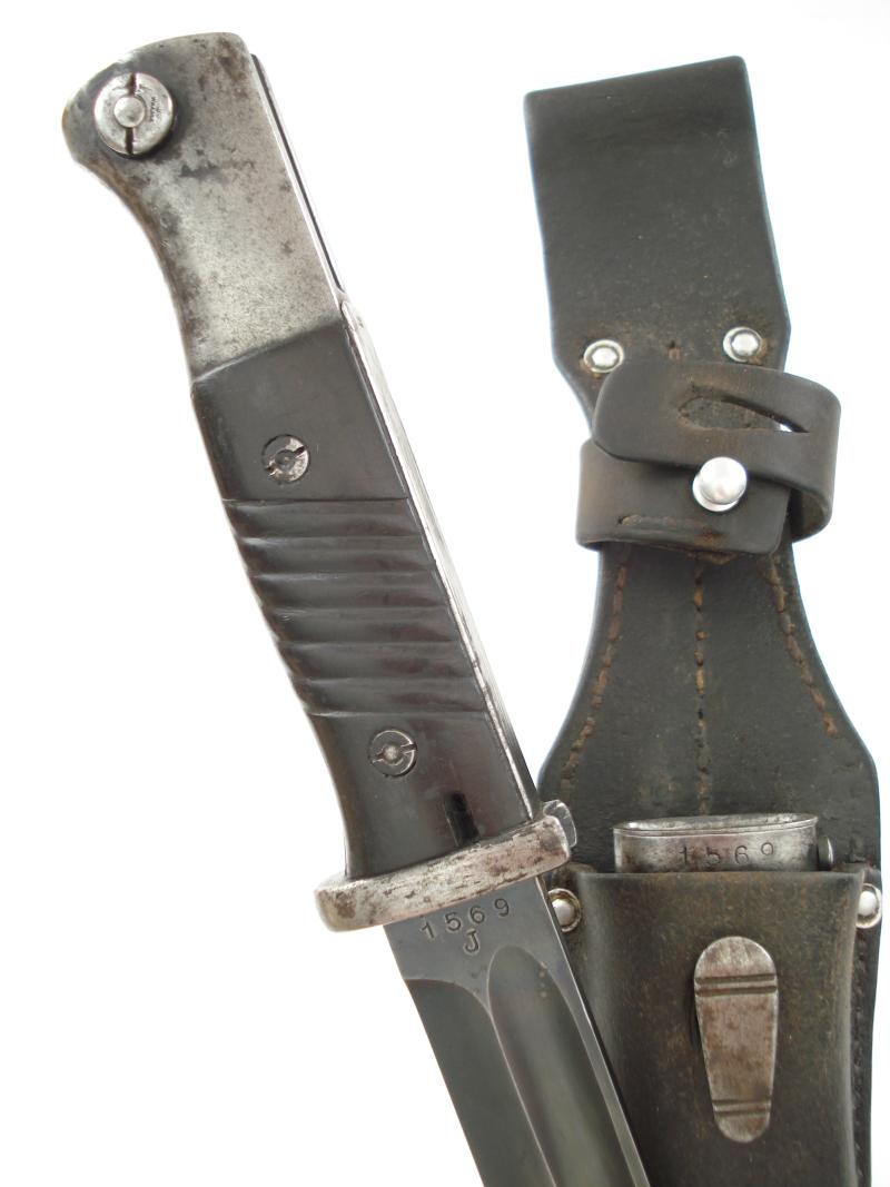 WW2 German S84/98 Bayonet & Frog Matching Nos
